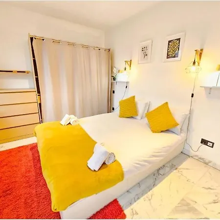 Smart Retreat Next To Station *