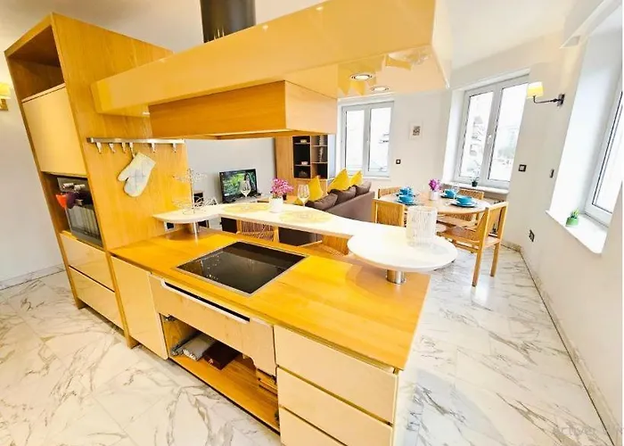 Smart Retreat Next To Station Daire *