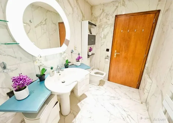 Smart Retreat Next To Station Lüksemburg