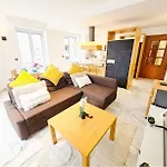 Apartment Smart Retreat Next To Station Luxemburg