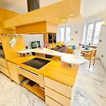 Smart Retreat Next To Station Apartment *