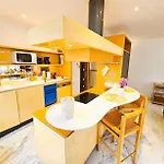Smart Retreat Next To Station Apartment Luxemburg