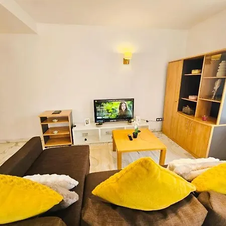 Smart Retreat Next To Station Appartement