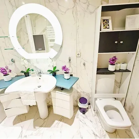 Smart Retreat Next To Station Lüksemburg