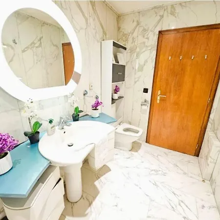 Smart Retreat Next To Station Luxembourg